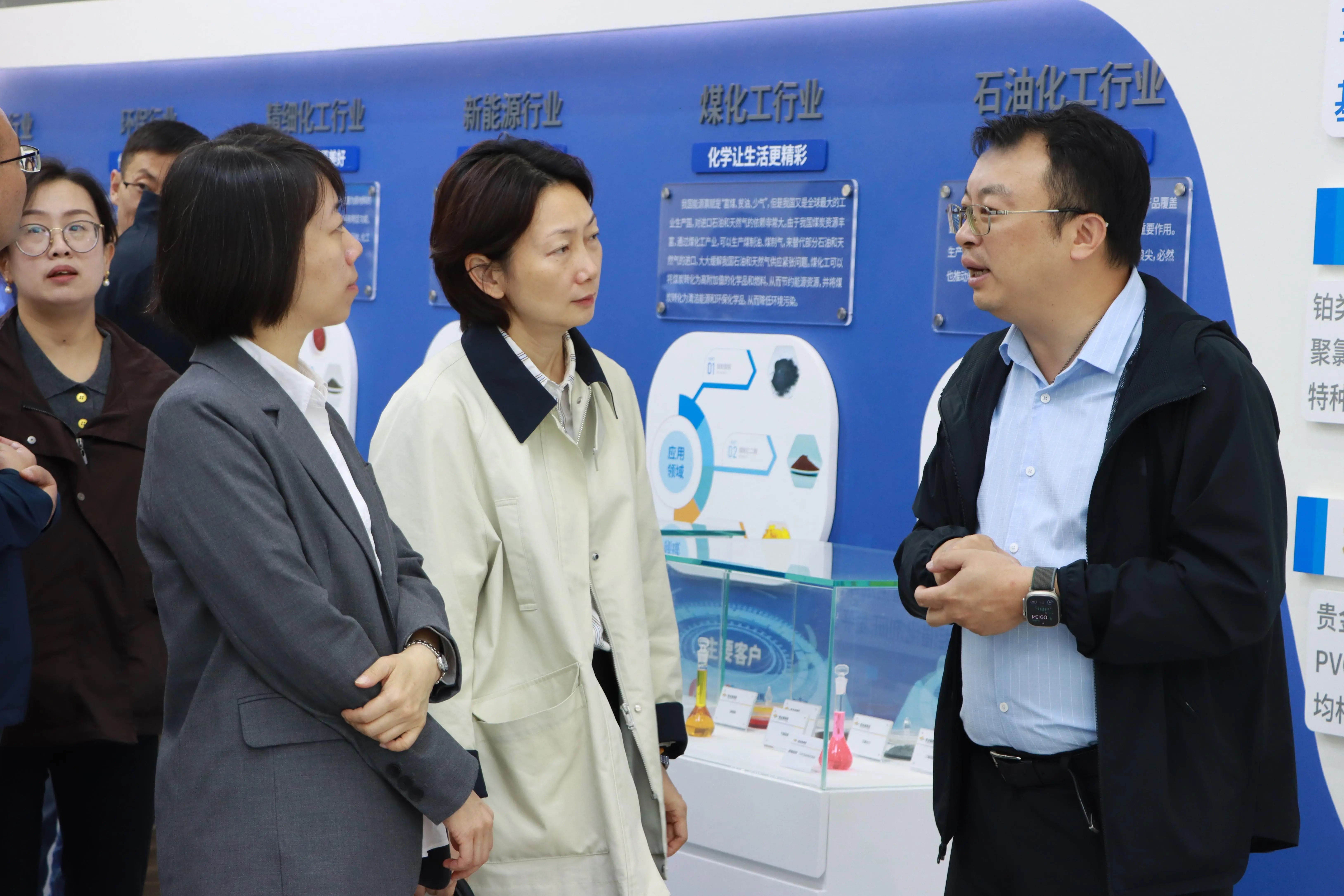 【企业新闻】工业和信息化部规划司、财政部经济建设司到云南省贵金属新材料产业园开展调研
